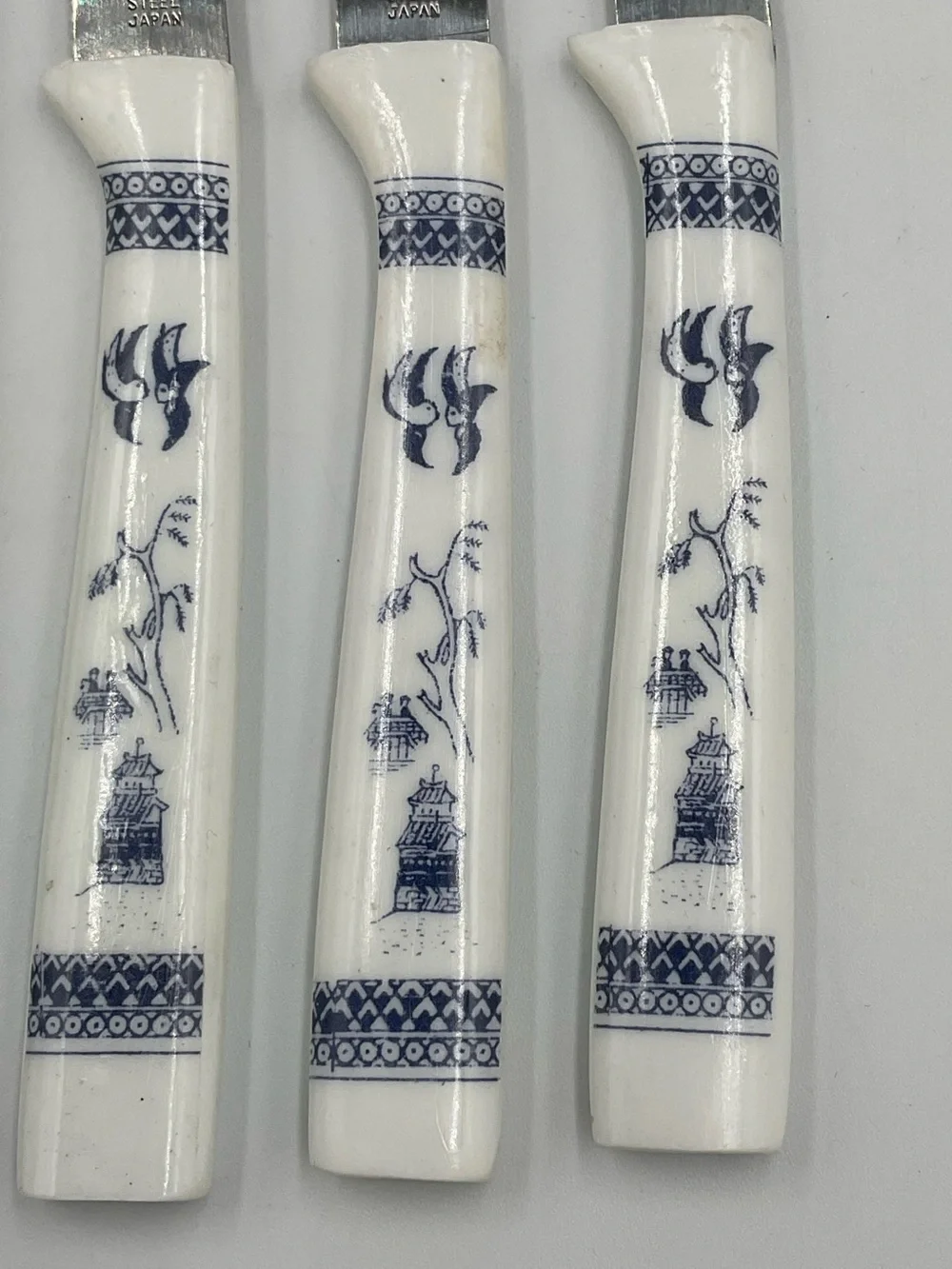 Vintage 6 Piece Blue Willow Design Steak Knives Set Japan
